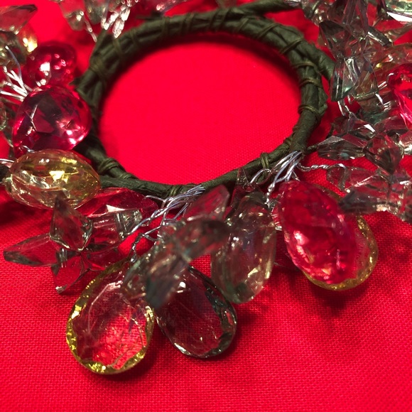 4 Vintage Christmas Holiday Napkin Rings Holders - Picture 5 of 7